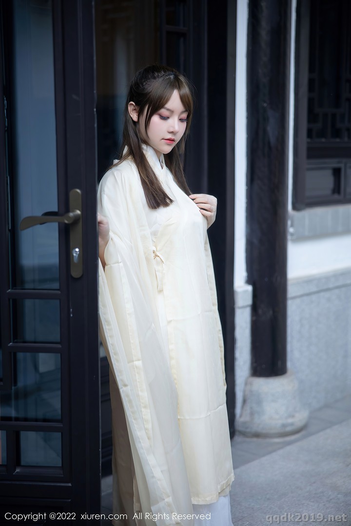 XIUREN-No.5653-Dou-Ban-Jiang-001.jpg