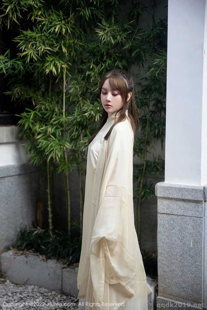 XIUREN-No.5653-Dou-Ban-Jiang-007.jpg