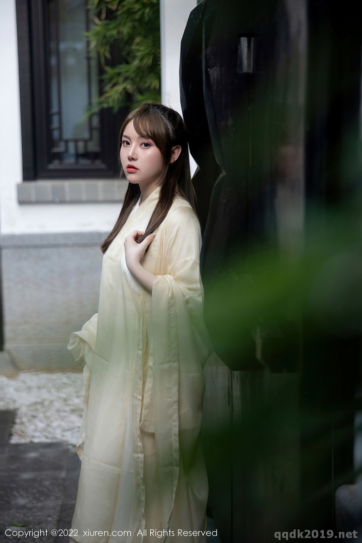 XIUREN-No.5653-Dou-Ban-Jiang-010.jpg