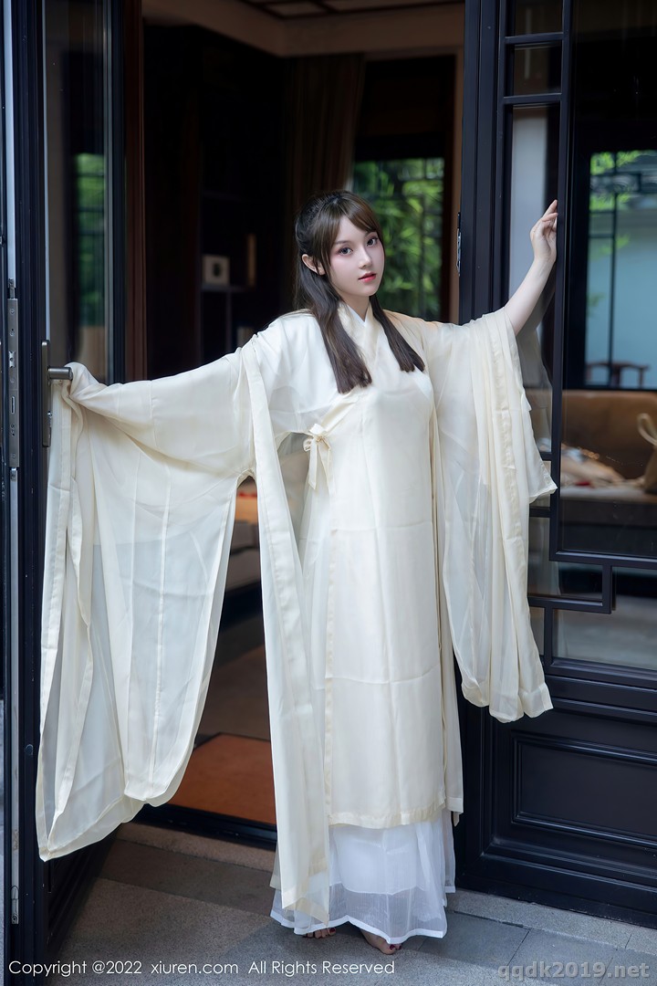 XIUREN-No.5653-Dou-Ban-Jiang-014.jpg