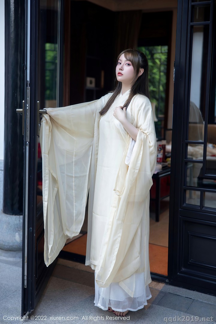 XIUREN-No.5653-Dou-Ban-Jiang-015.jpg