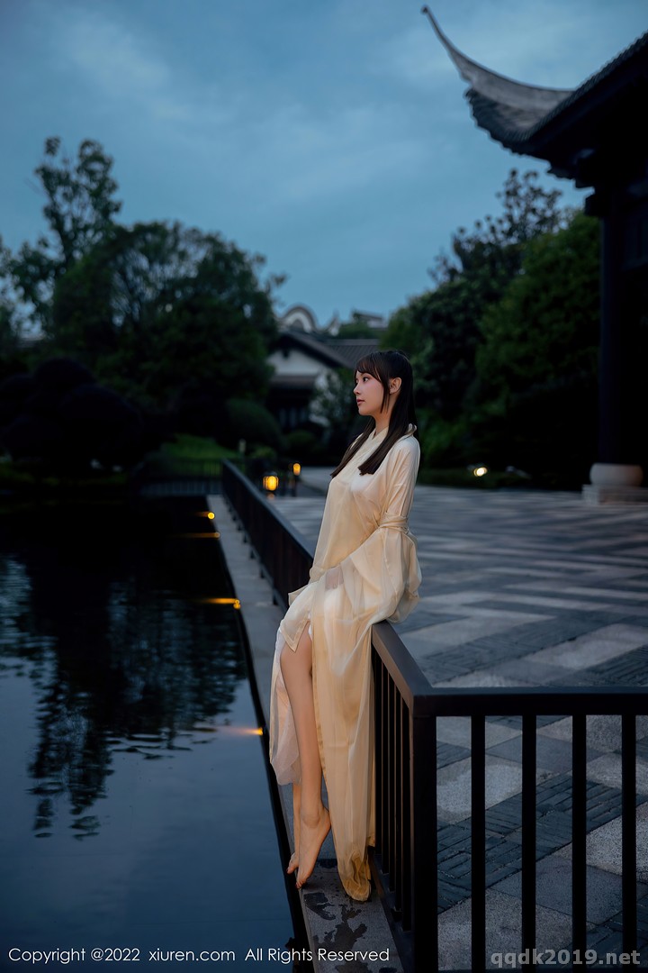 XIUREN-No.5653-Dou-Ban-Jiang-064.jpg