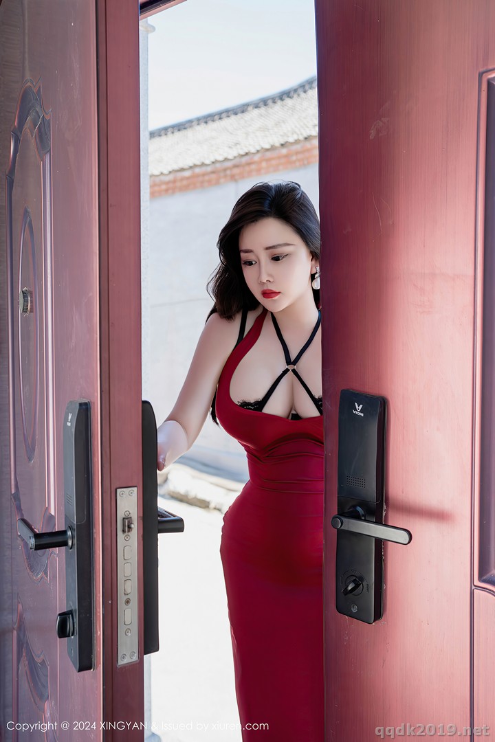 XingYan-Vol.268-Wang-Wan-You-Queen-001.jpg