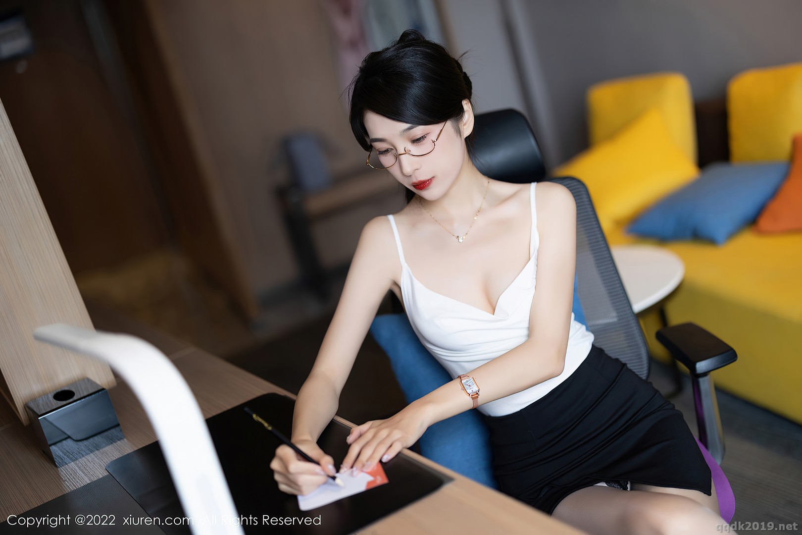 XIUREN-No.5656-Lin-Yue-Yi-013.jpg