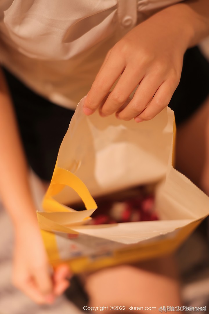 XIUREN-No.5702-Mei-Yang-Yang-019.jpg