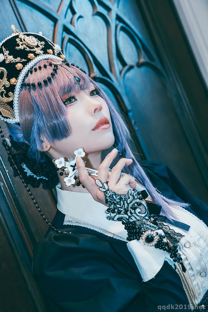 Coser-Ely-eee-ElyEE-Exorcist-Witch-025.jpg