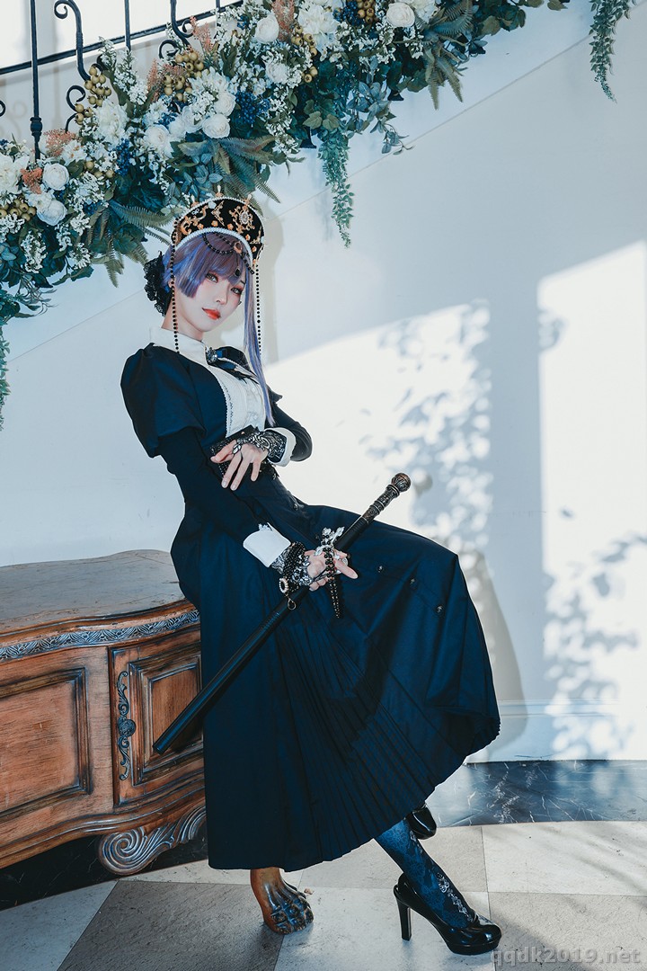 Coser-Ely-eee-ElyEE-Exorcist-Witch-028.jpg