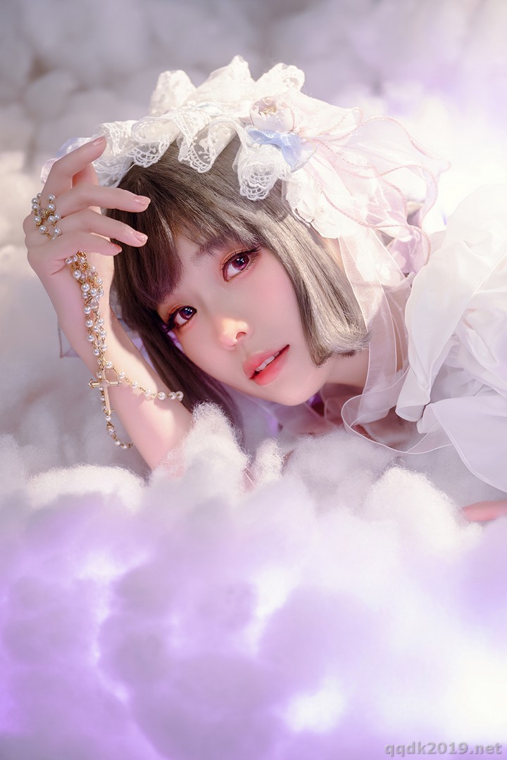 Coser-Ely-eee-ElyEE-Cloudy-Dreaming-015.jpg
