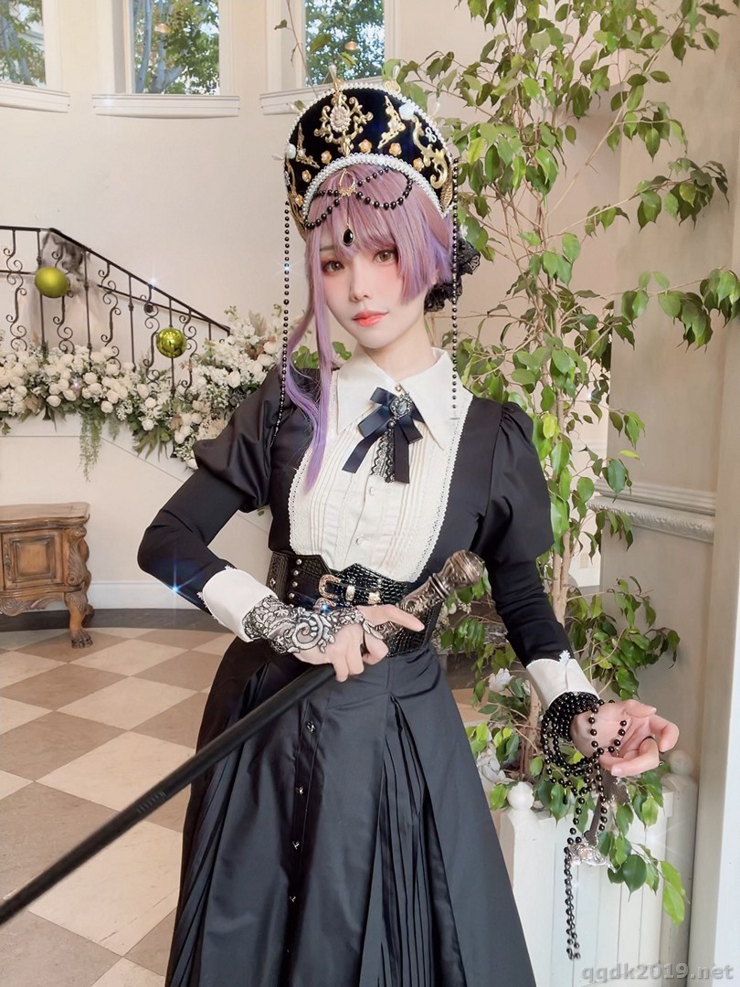 Coser-Ely-eee-ElyEE-Exorcist-Witch-033.jpg