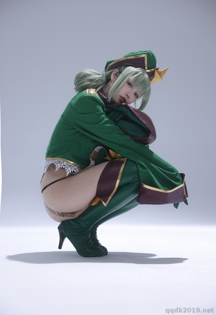 Coser-G44Bu-hui-shou-shang-Kiwi-Araga-010.jpg