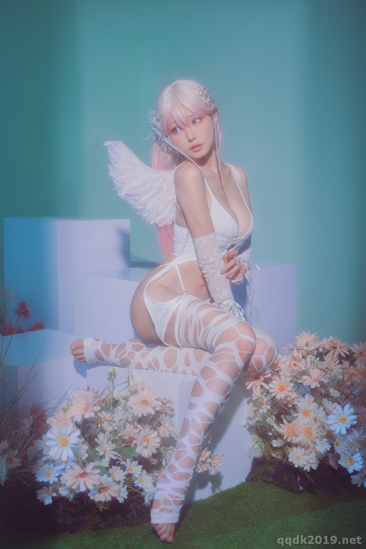 Coser-Ely-eee-ElyEE-Plant-Angel-007.jpg