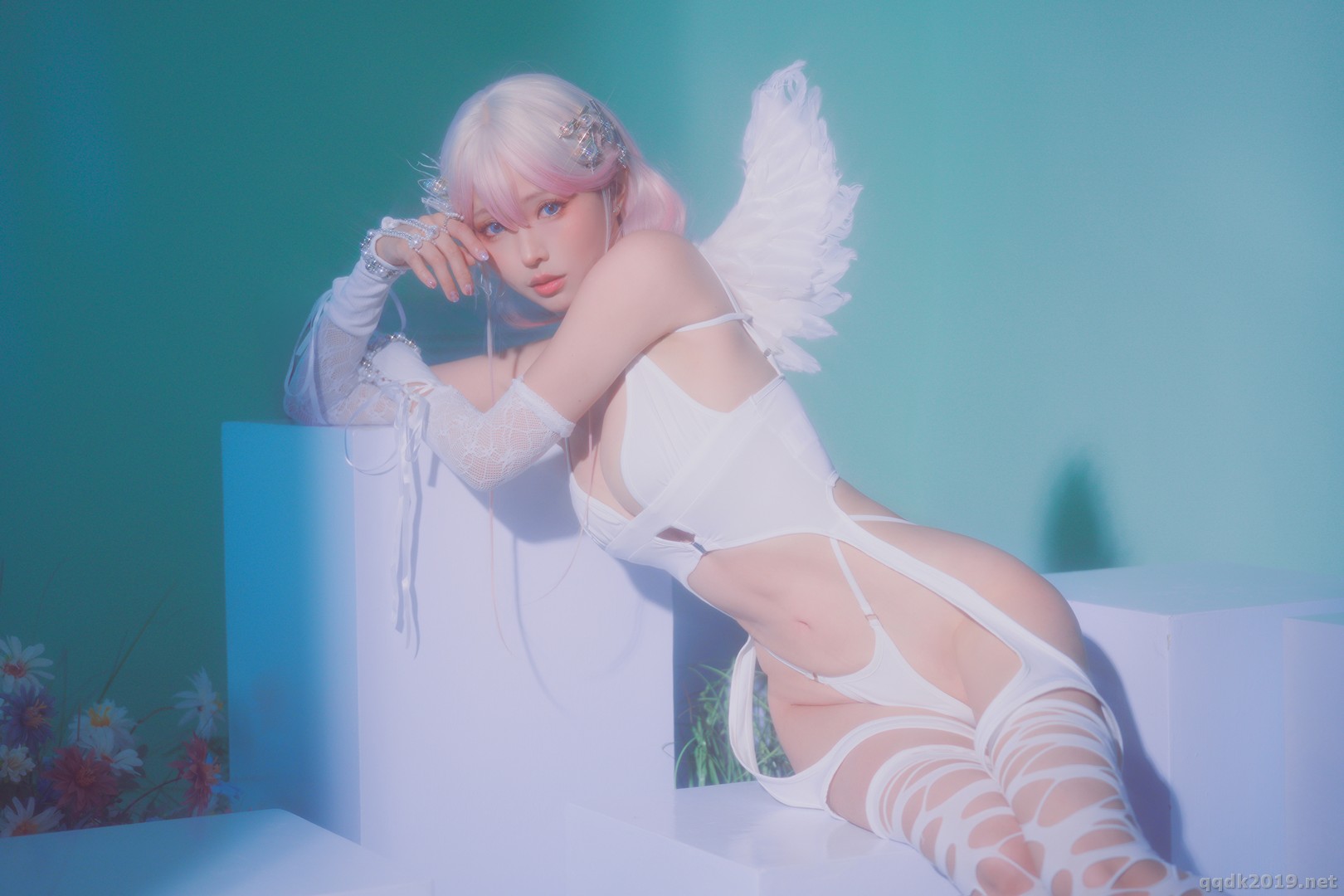 Coser-Ely-eee-ElyEE-Plant-Angel-021.jpg