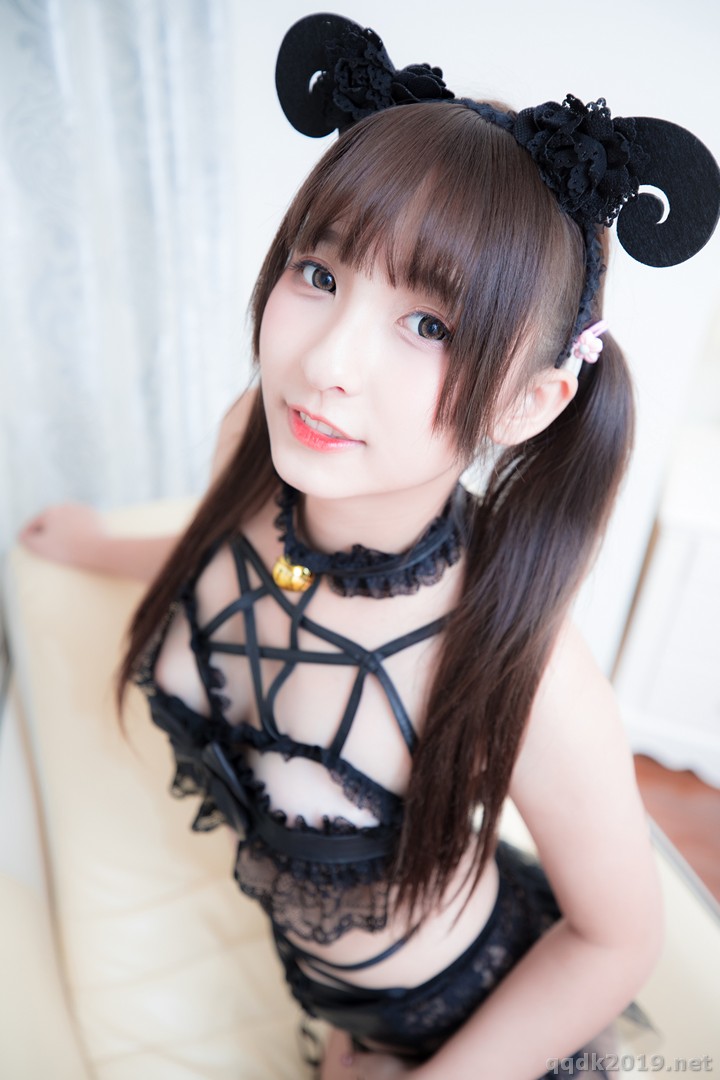 Coser-Vol.011-Little-Devil-142.jpg