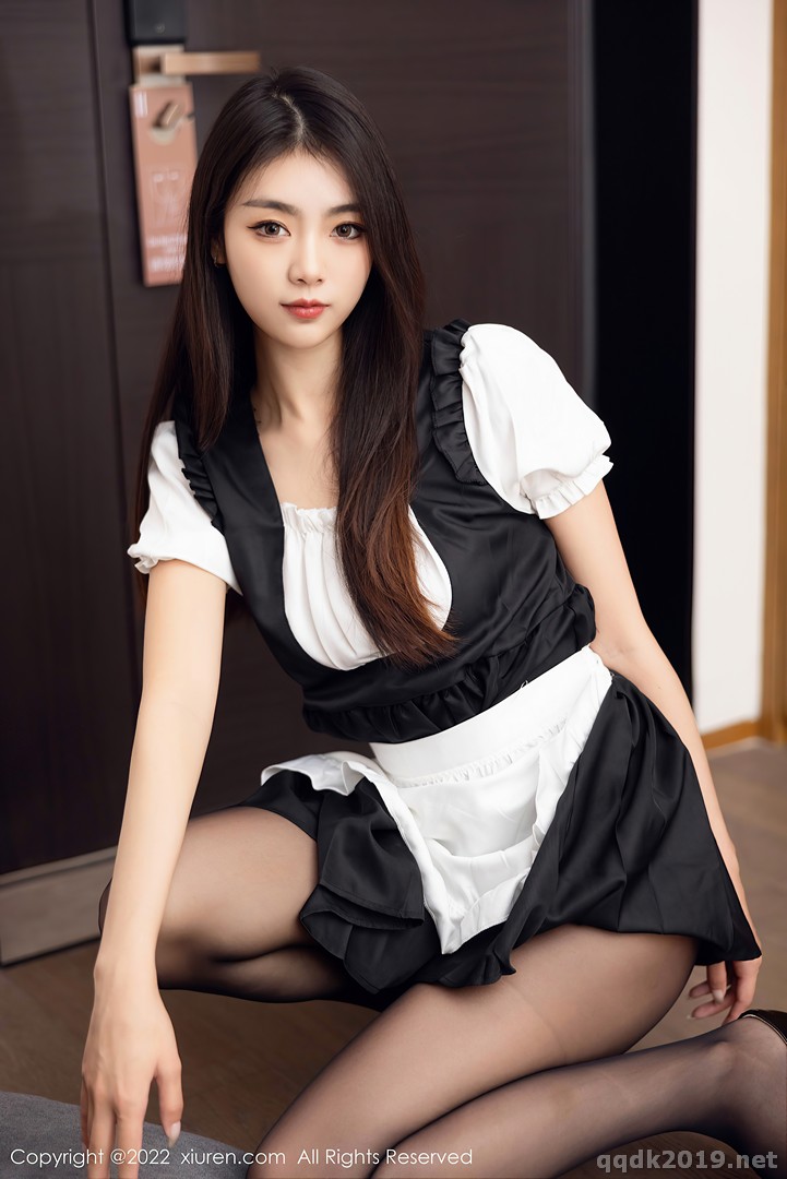 XIUREN-No.5706-Ke-Le-Vicky-Vicky-016.jpg