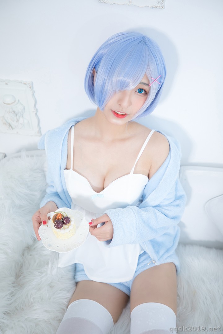 Coser-Vol.005-Milk-by-blue-001.jpg