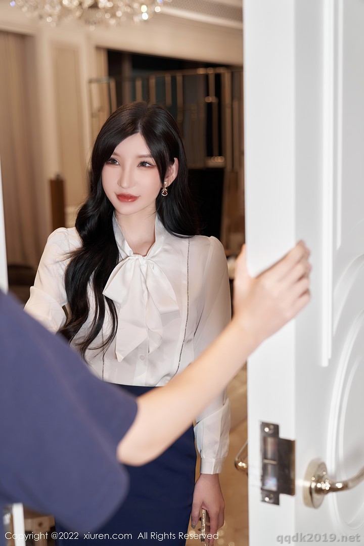 XIUREN-No.5716-Zhou-Yuxi-Sally-014.jpg