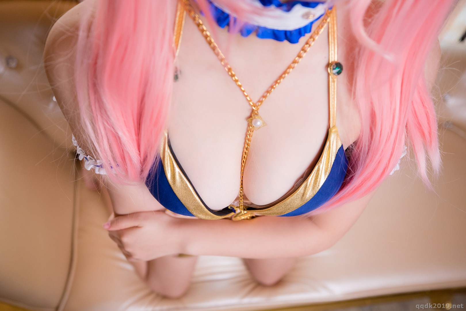 Coser-Mysterious-Love-108.jpg
