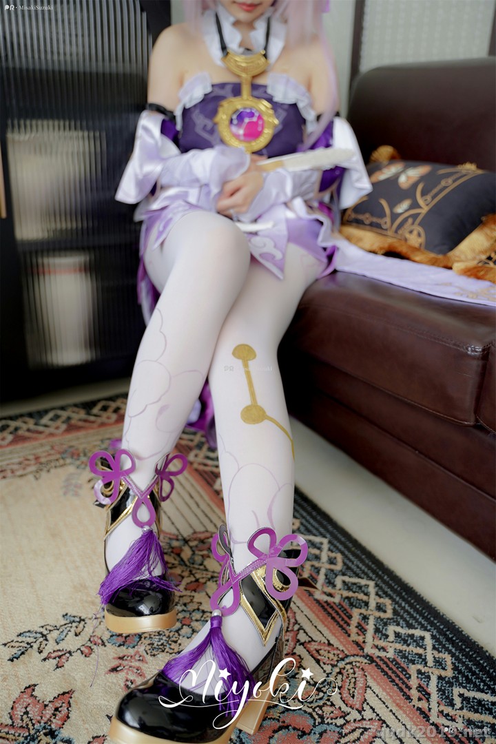 Coser-Misaki-Suzuki-001.jpg