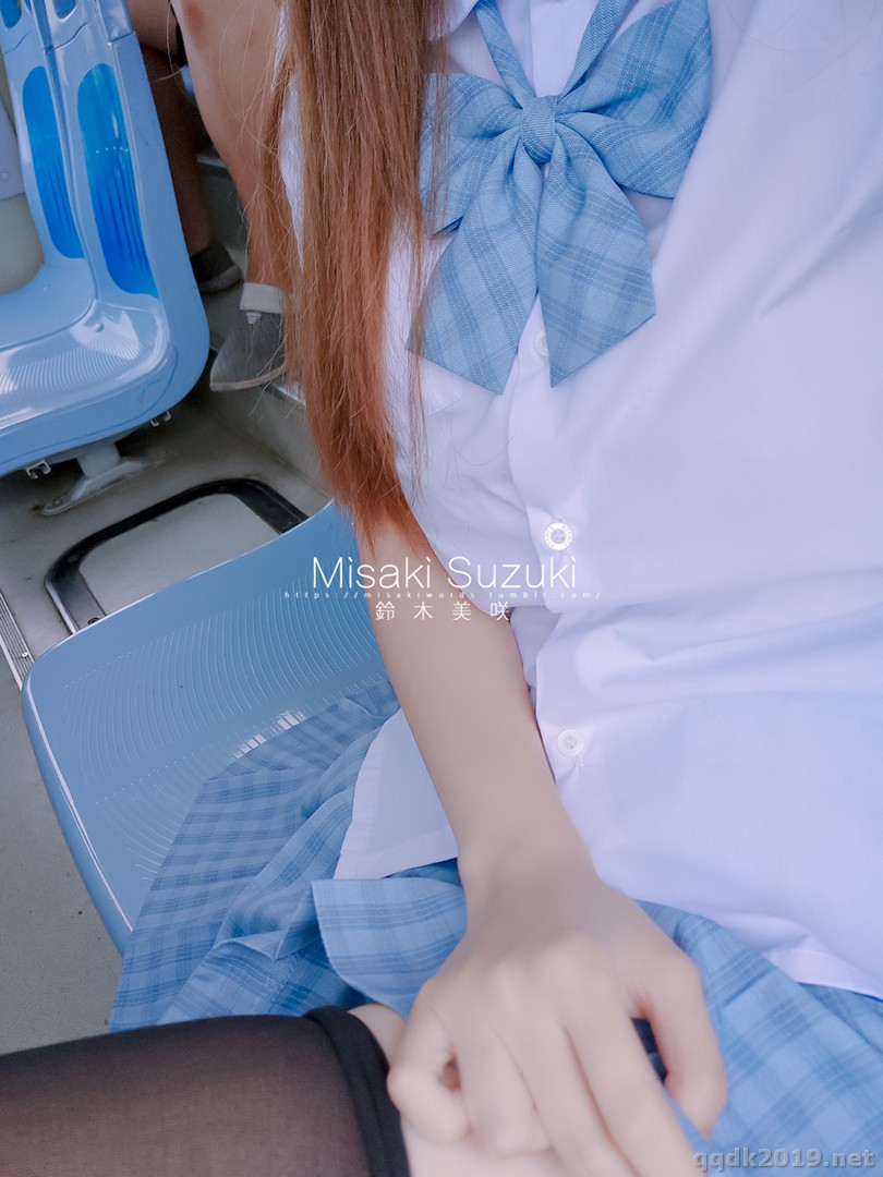 Coser-Misaki-Suzuki-1-5-108.jpg