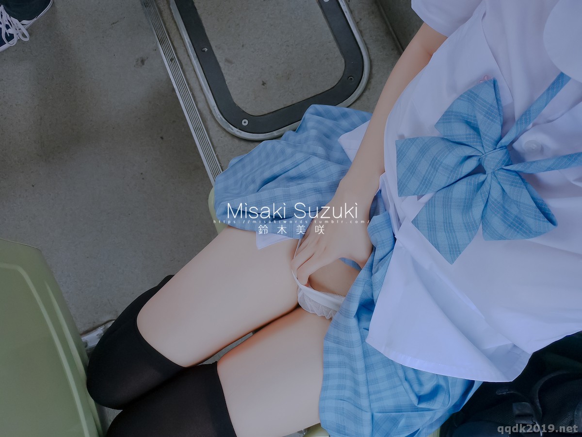 Coser-Misaki-Suzuki-1-5-158.jpg