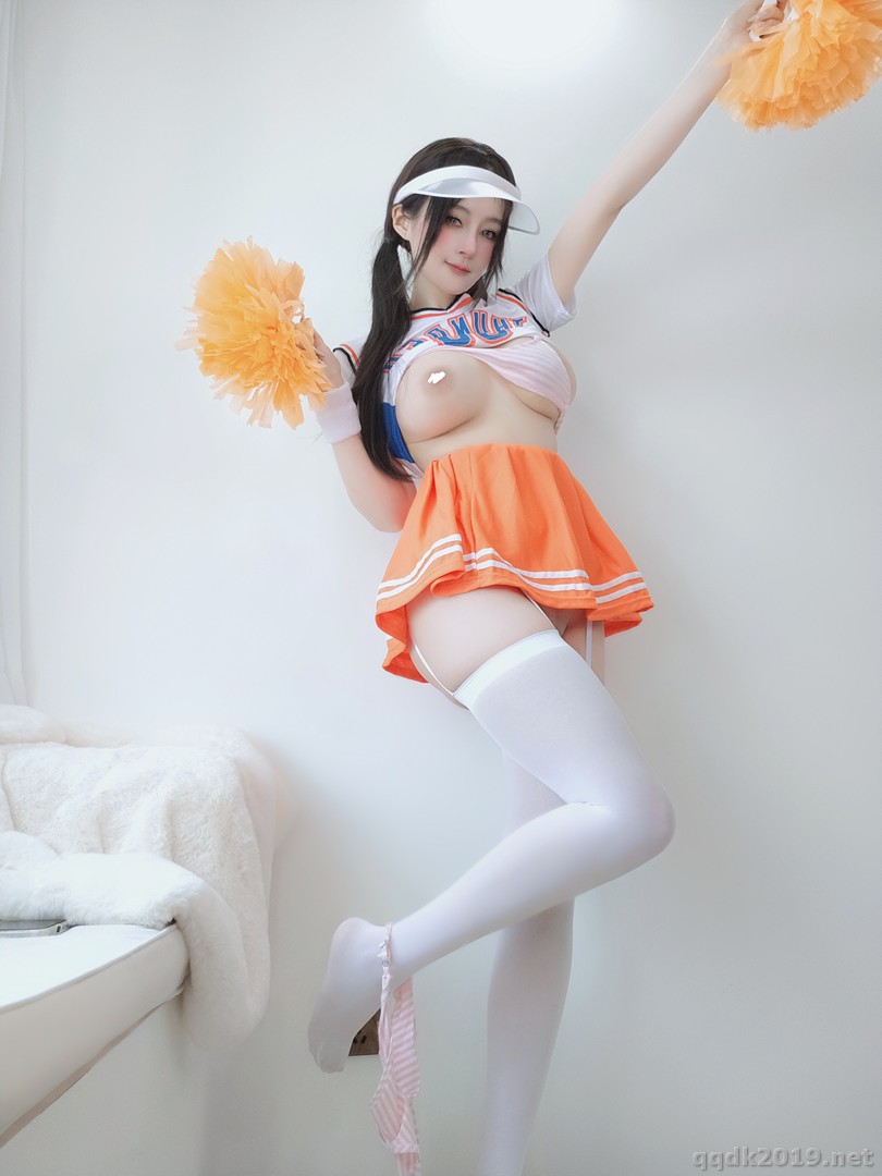 Cosplay-Silver-81-Cheerleading-Team-003.jpg